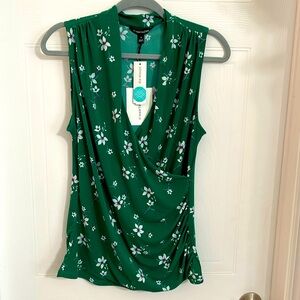 Stitch fix green floral top